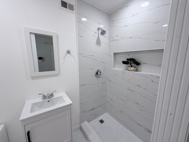 Photo - Coronado model with enclosed patio room in Leisure Village Camarillo