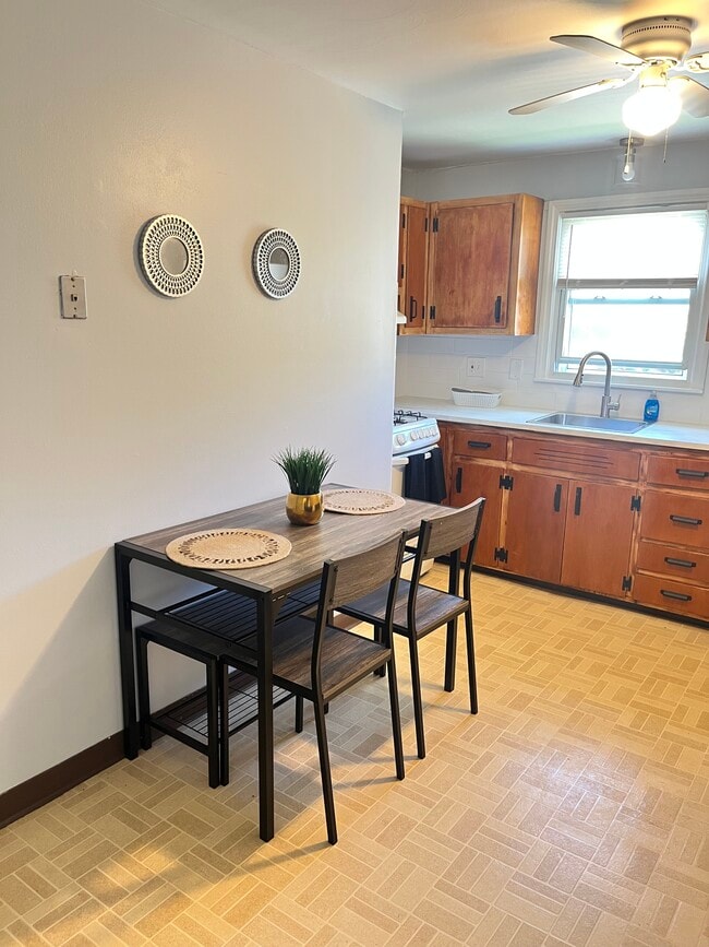 Photo - 52 Gould Dr Unidad Furnished apartment