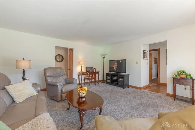 Photo - 3117 Swigert Rd