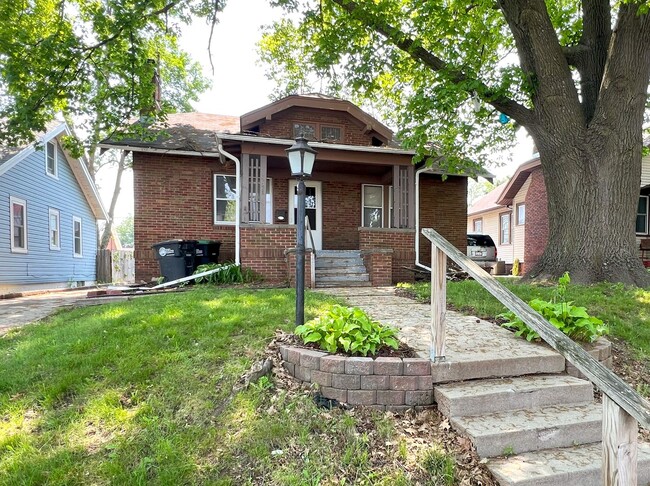 Beautiful Brick Florence home! - Beautiful Brick Florence home!