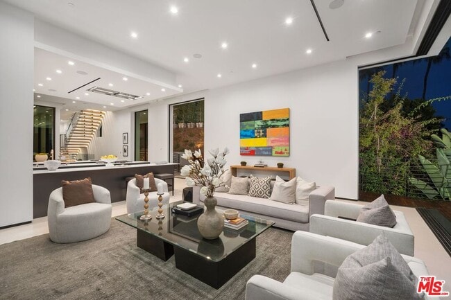 Photo - 1200 Angelo Dr