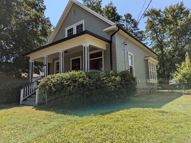 Building Photo - 339 E Lincoln St Rental