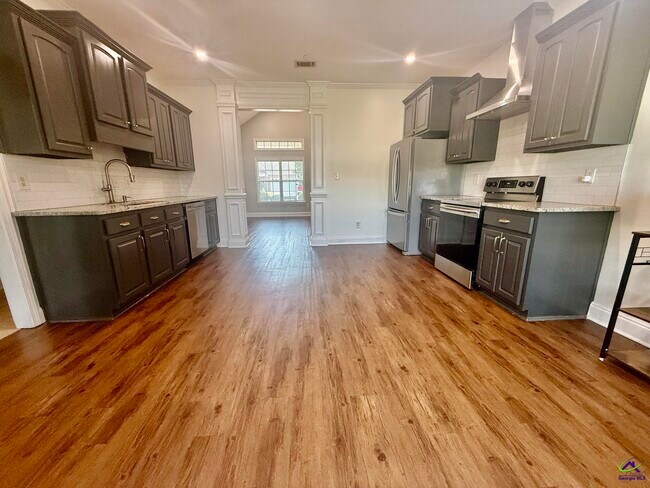 Photo - 634 Post Oak Way