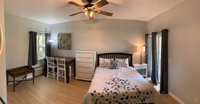 Building Photo - 9905 Perfect Dr Unit B Rental