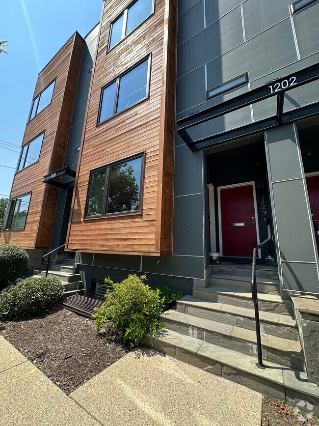 Building Photo - 1202 Jackson St NE Unit 101 Rental