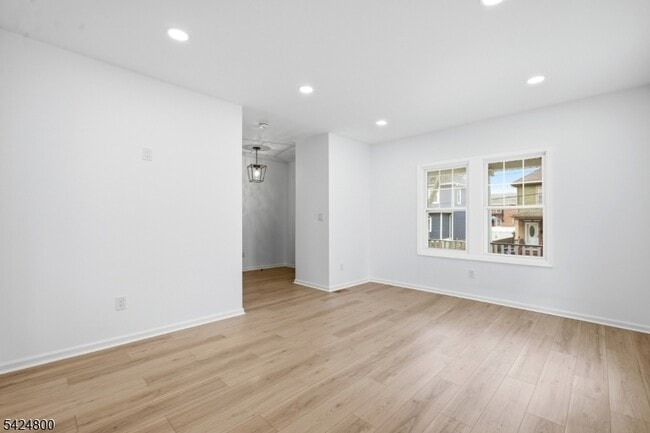 Photo - 40 Edgewood Rd