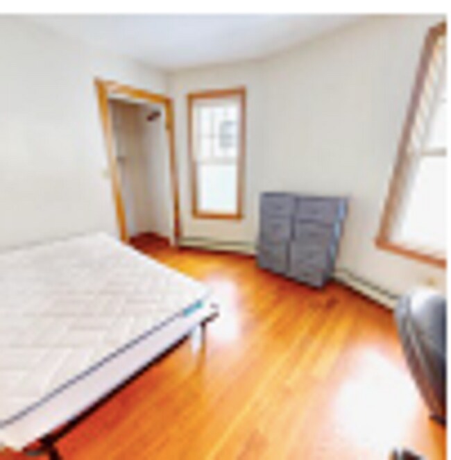 Photo - 25 Princeton St