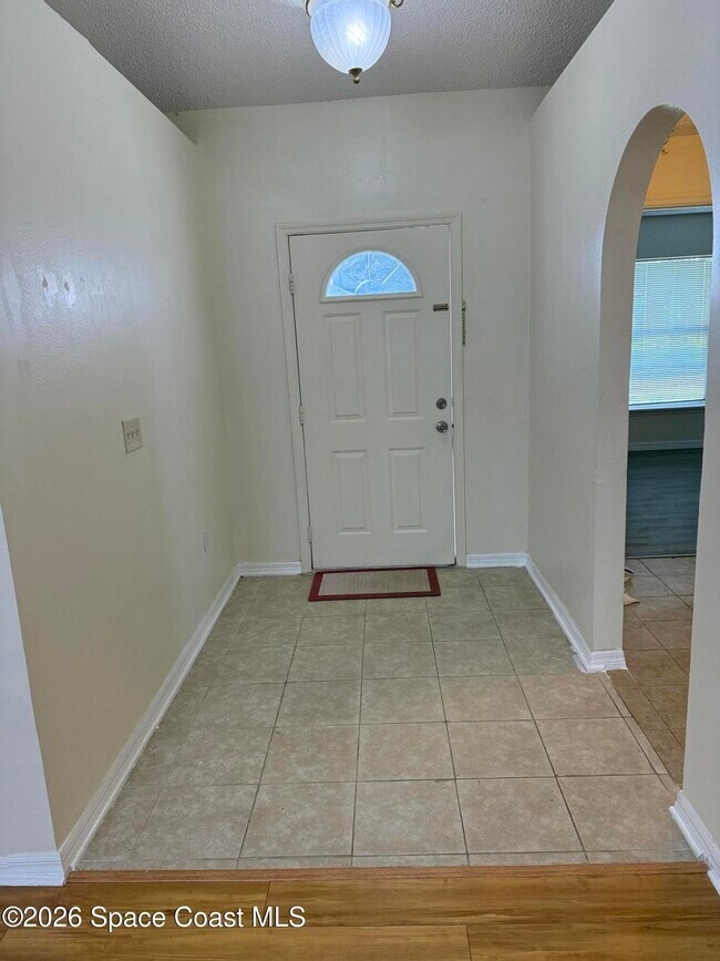 Photo - 1178 White Oak Cir