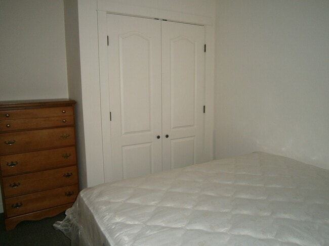103 Highland Pl Unidad 2