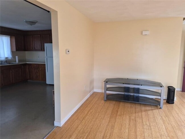 Photo - 130 Bliss St