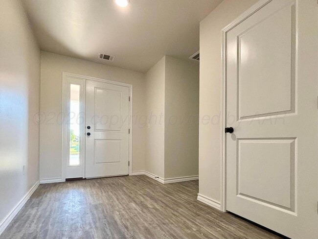 Photo - 2801 Daytona Ave