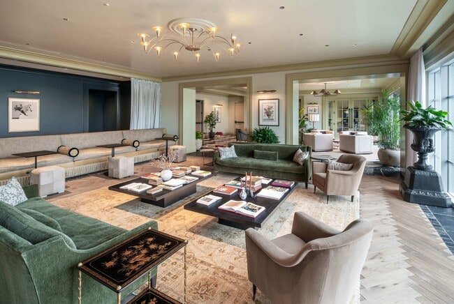 6 - ARFoto_240508_04_FS - The Commodore