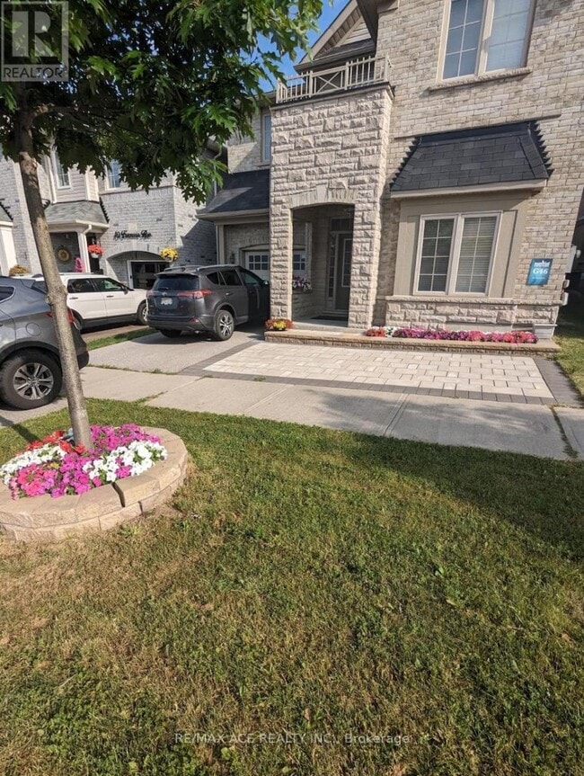 Photo - 12 Formosa Ave