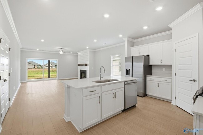 Photo - 304 Allene Wy