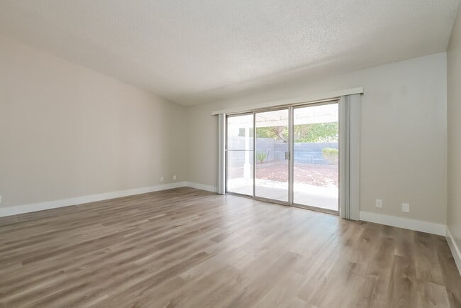 Photo - 1555 Calabria Dr