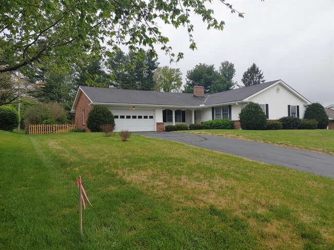 Photo - 3433 Keithshire Way