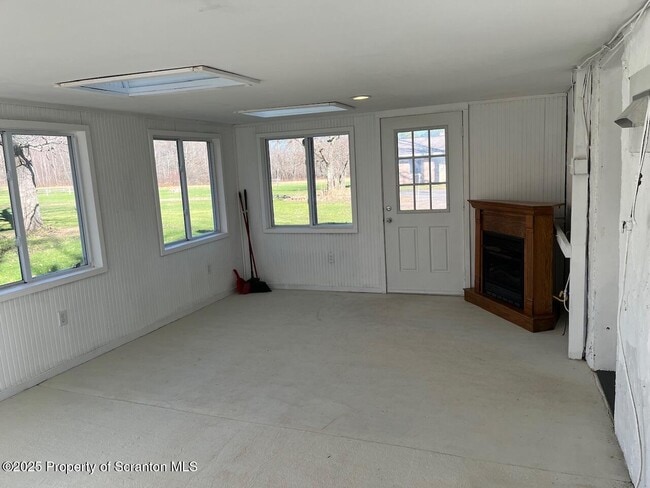 Photo - 3191 Aberdeen Rd