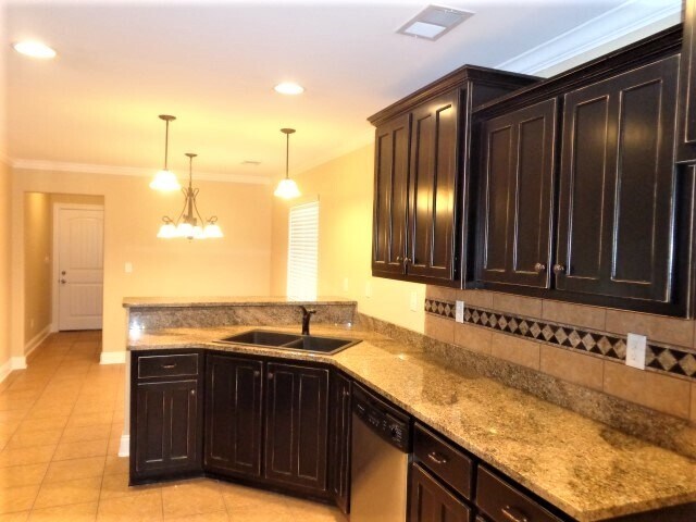 Photo - 5857 Savannah Pky