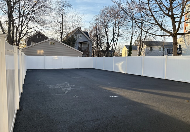 56 Vernon St Unit 2