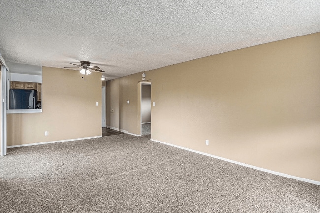 Photo - 4215 Loomis Ave Unit D