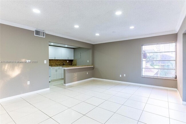 Photo - 17600 NW 68th Ave Unit B2005