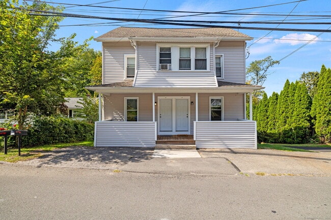 Photo - 143 Kneen St Unit 1st floor