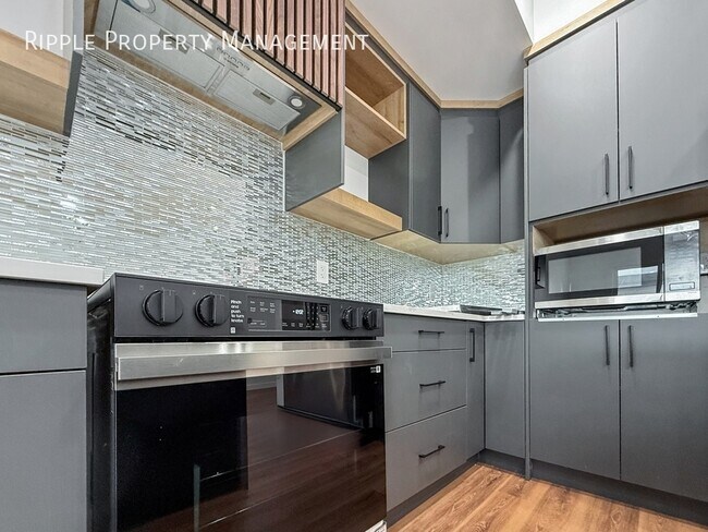 Photo - Fantastic 3 Beds, 2.5 Baths Townhouse | No Pets Allowed