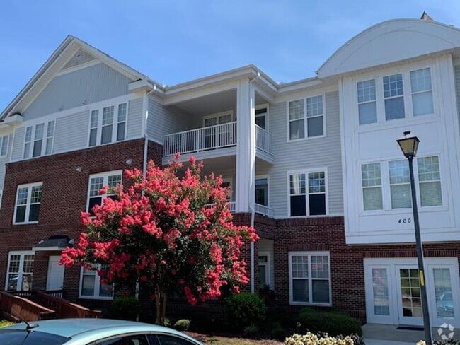 Building Photo - 426 Eyam Hall Ln Rental