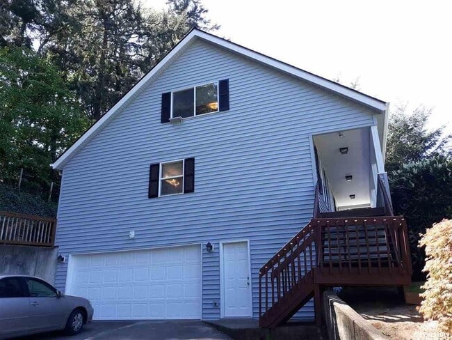 3776 SW Fairhaven Dr