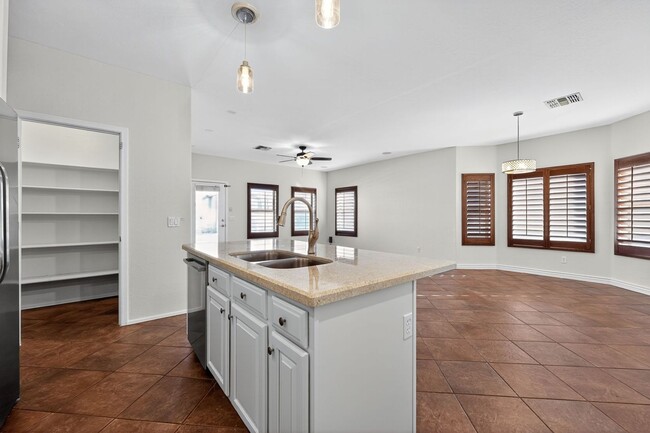 Photo - 4178 E Maplewood St