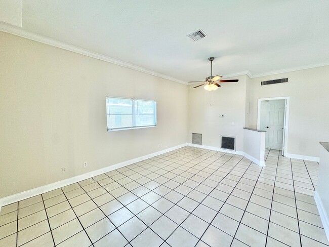 561 Southwest Blvd Unit 102 5th St