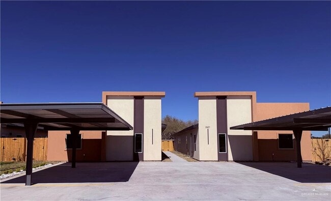 Building Photo - 11 Bliss Unit 3