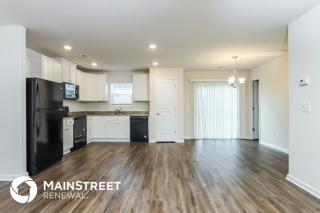 Photo - 366 Armistead Ct