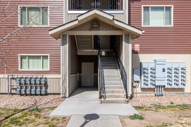 Entrada del edificio - COPPER CREEK