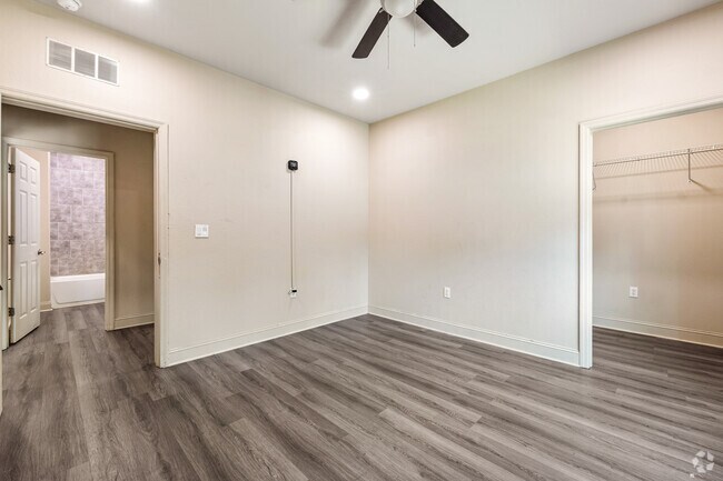 2BR, 1BA - 714SF - Bedroom 1
