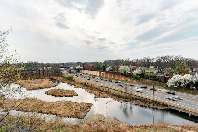 Photo - 4650 Washington Blvd Unit FL4-ID8725A