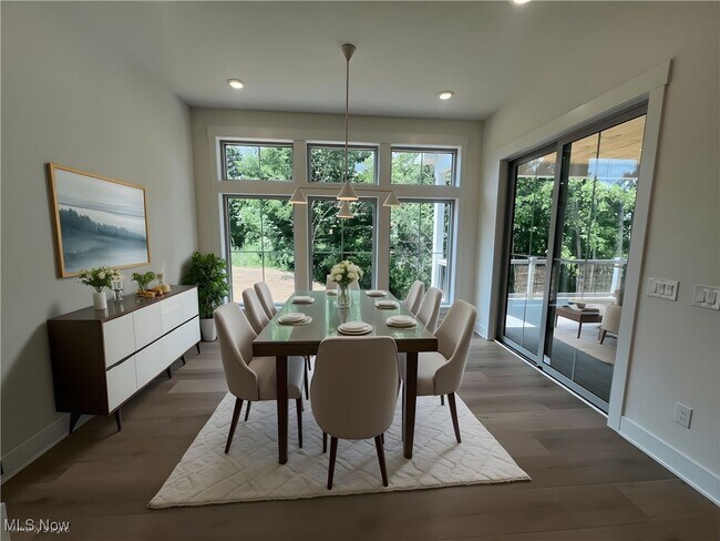 Photo - 580 Hardwick Dr