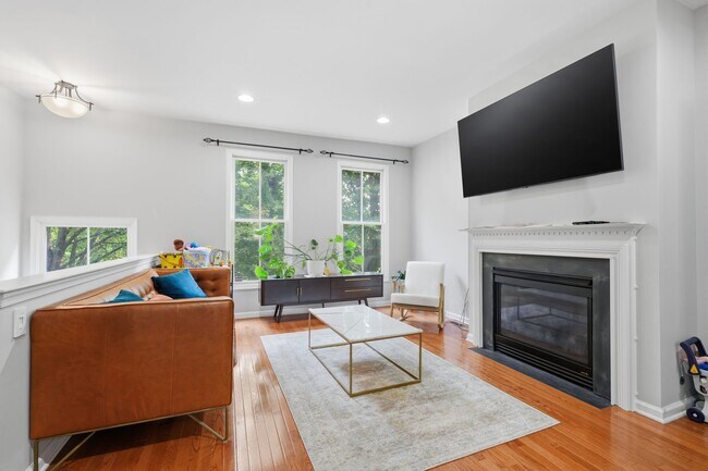 44 Livingston St