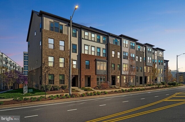 Building Photo - 13270 Woodland Park Rd Unit 3J