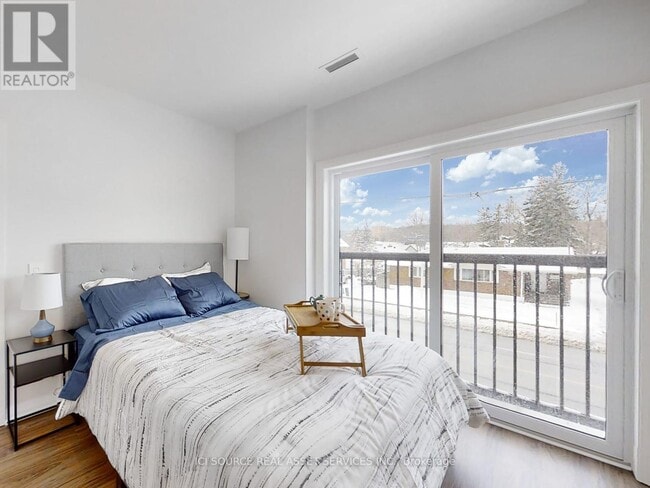 Photo - 233 Dunlop St W Unit 809