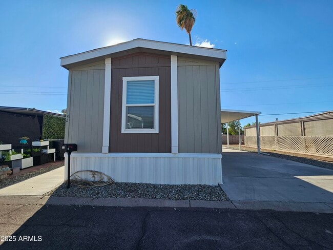 Building Photo - 701 S Dobson Rd Rental