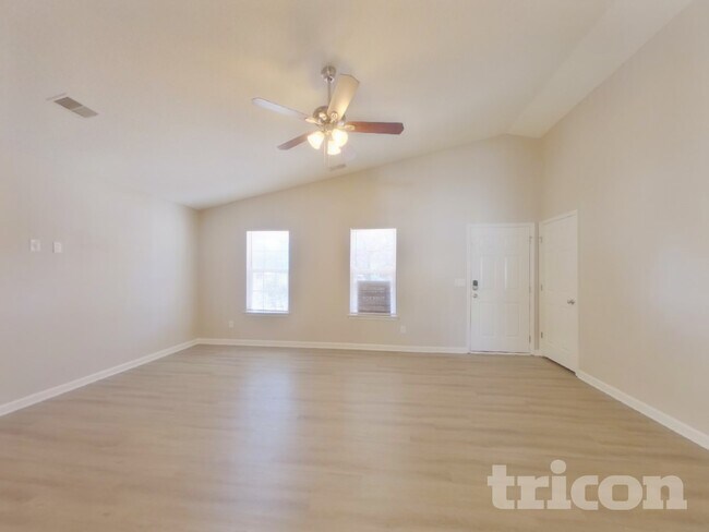 Photo - 158 Hunters Mill Ln