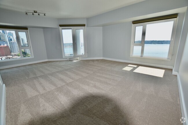 Building Photo - Stunning Belltown Penthouse w/ Ocean Views Unit 2601