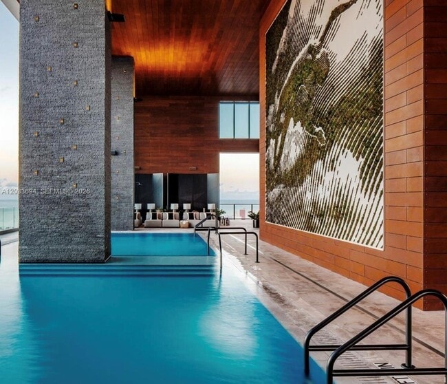 Photo - 1451 Brickell Ave Unidad 2701