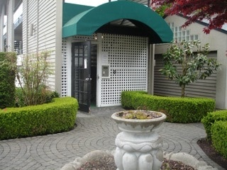 Building Photo - 7924 212th St SW Unit 102