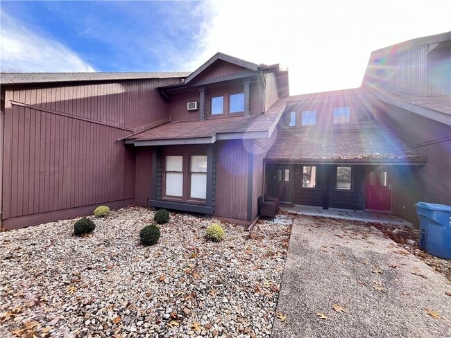 Photo - 26 Melinda Ln