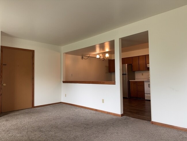 Photo - 418 Beloit St Unit 9