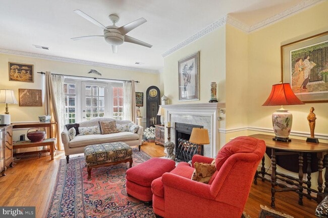 Photo - 1664 Euclid St NW