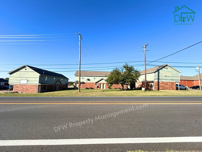 Photo - Charming 2 Bed / 1.5 Bath Townhome for Lease in Celina Unit Apt #B2