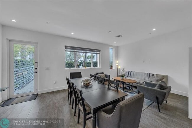 Photo - 1045 NE 18th Ave